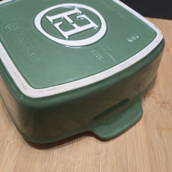 Emile Henry baking dish, green square casserole baking and serving dish - Picture 13 of 16